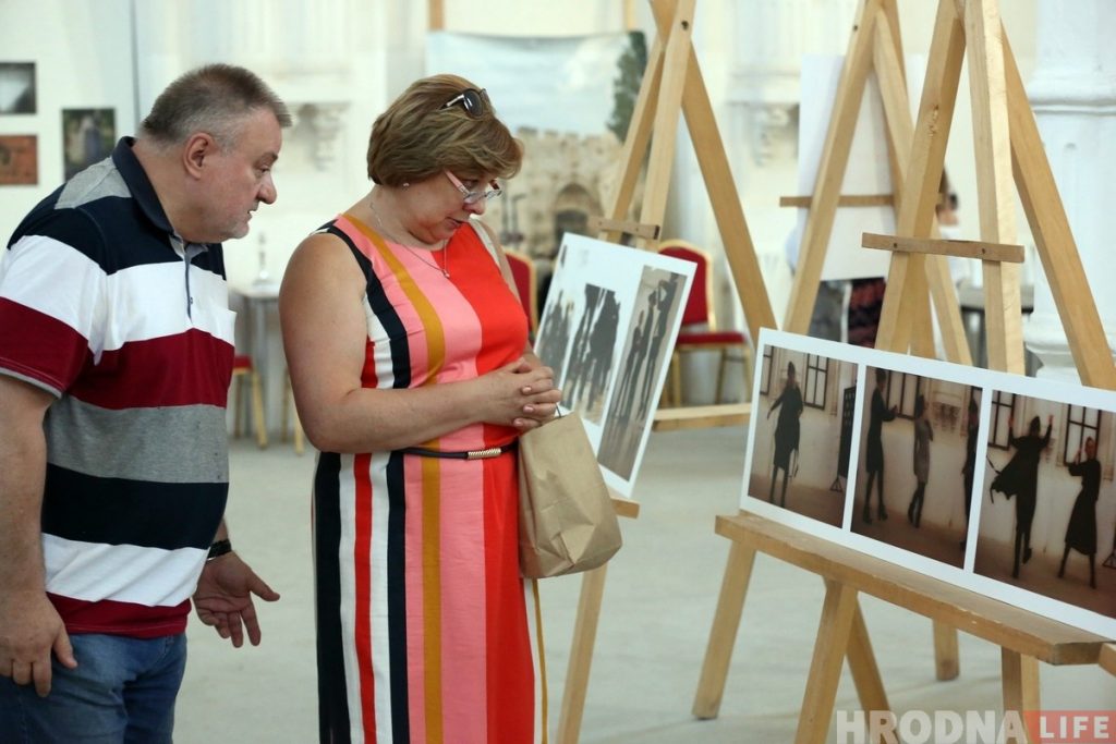 Гродзенскі фатограф прадставіў у сінагозе выставу пра яўрэйскую спадчыну Беларусі