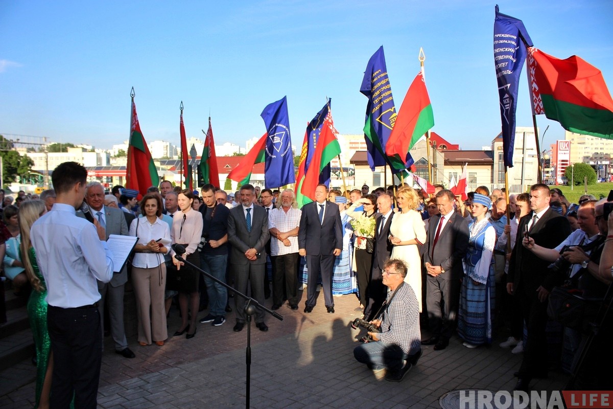 У Гродне ўрачыста адкрылі шыльду ў гонар музыкі Чэслава Немэна