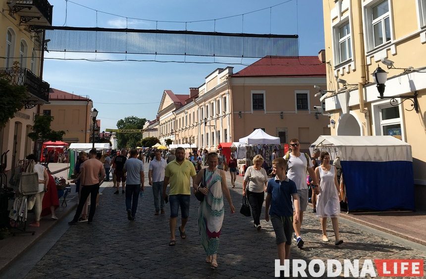 Гродзенскія рамеснікі: Мы не супраць аднатыпных намётаў, але на Чырвонаармейскую не паедзем