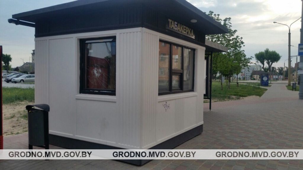У Гродне зноў пашкодзілі кіёск "Табакерка". Зламыснік не памятае, навошта