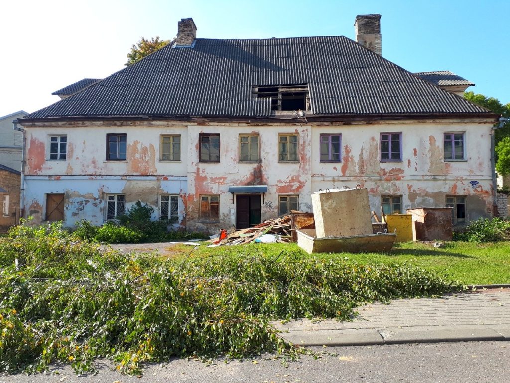 На плошчы Тызенгаўза аднаўляюць будынак XVIII стагоддзя пад Музей лесу