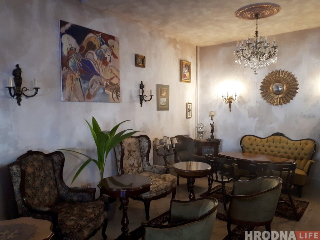 На Ажэшкі адкрылася вінтажная кавярня "Атмасфера"