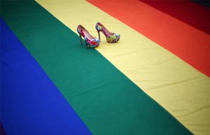 У Гродне збіраюць подпісы супраць прапаганды аднаполых адносін: што кажуць гродзенцы? ЛГБТ LGBT