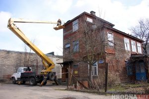 Далі шанец: міжваенны драўляны асабняк на Асіпенкі выставілі на аўкцыён Далі шанец: міжваенны драўляны асабняк на Асіпенкі выставілі на аўкцыён