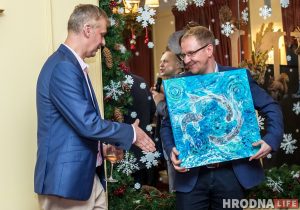 Дзіцячы малюнак за 1000 долараў. У Гродне прайшоў дабрачынны аўкцыён на карысць дзіцячага хоспісу Дзіцячы малюнак за 1000 долараў. У Гродне прайшоў дабрачынны аўкцыён на карысць дзіцячага хоспісу