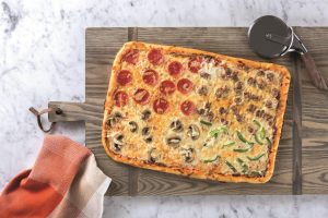 У Гродне адкрылася піцэрыя з прамавугольнай піцай. Замовіць дастаўку змогуць не ўсе pizza пицца