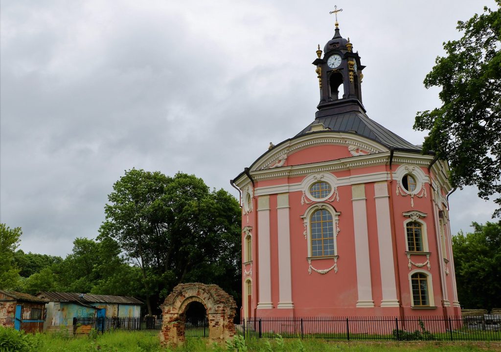 Палякі абурыліся аднаўленьнем касьцёла ў Беларусі, дзе быў пахаваны кароль Станіслаў Панятоўскі. Што ня так?