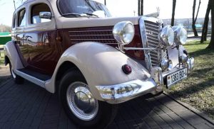 У Лідзе адрэстаўравалі Ford V8 1936 года Ford V8 1936 года