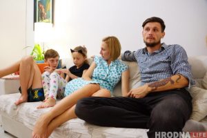 Сям'я з Гродна перавяла дзяцей у вясковую школу - далей ад каранавіруса. Вось што атрымалася Сям'я з Гродна перавяла дзяцей у вясковую школу - далей ад каранавіруса. Вось што атрымалася