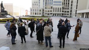 Сродкі засцярогі і стаўка на пікеты. Як вылучэнцы ў прэзыдэнты будуць збіраць подпісы ва ўмовах пандэміі