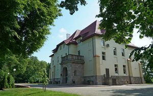 Палац графіні Красінскай, мясціны Ажэшкі і... жалезны чалавек. Што пабачыць за дзень у ваколіцах Гродна