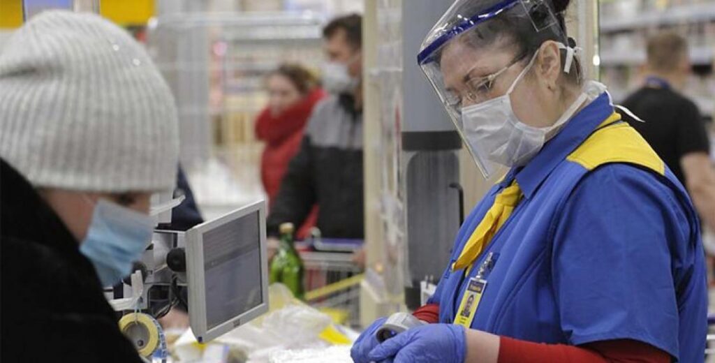 Кафэ і крамы Беларусі правяралі на прафілактыку каранавіруса. Парушэнняў не было толькі на Гродзеншчыне Кафэ і крамы Беларусі правяралі на прафілактыку каранавіруса. Парушэнняў не было толькі на Гродзеншчыне