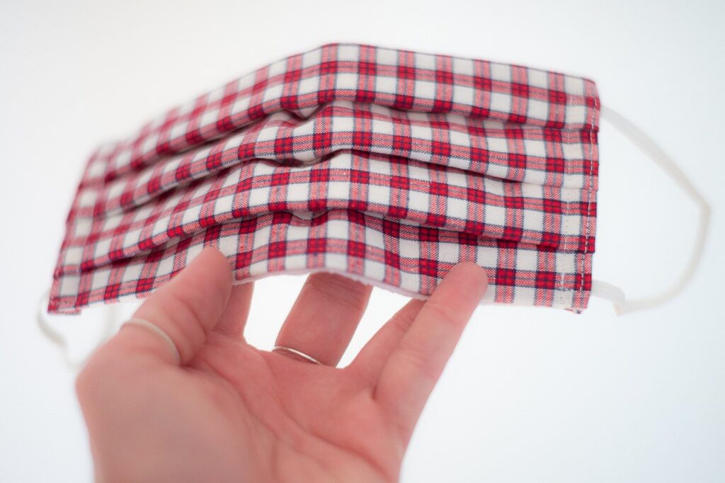 Амаль 60 тысяч беларусаў заразіліся COVID-19. 250 экспрэс-тэстаў у Гродне правялі дзецям