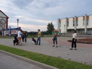 "Аказалася, такое ў Беларусі магчыма". Жыхароў Слоніма будуць судзіць за выхад у горад "Аказалася, такое ў Беларусі магчыма". Жыхароў Слоніма будуць судзіць за выхад у горад