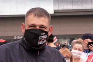 Ціханоўскаму пагражае да 12 гадоў турмы. Следчы камітэт звязаў з яго справай затрыманых "вагнераўцаў" з Расеі блогер Сергей Тихановский Страна для жизни