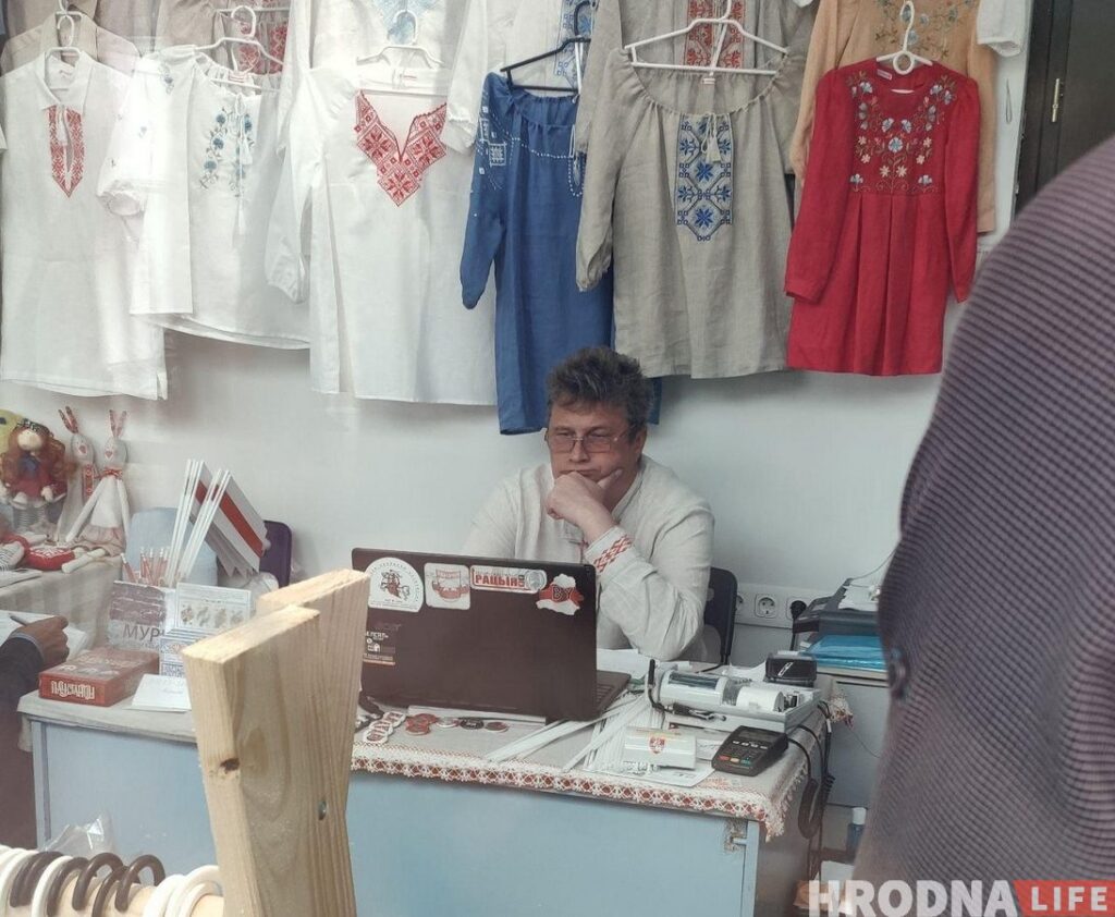“My mother planted an apple tree — I haven't eaten a single apple.” Stories of Belarusians who left the country and whose property is being “squeezed” by the state