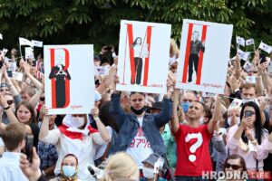 «Гэтая несправядлівая сітуацыя прымусіла мяне маляваць». Мастак з Гродна, - аб пратэстных паштоўках і партрэце Ціханоўскай «Гэтая несправядлівая сітуацыя прымусіла мяне маляваць». Мастак з Гродна, - аб пратэстных паштоўках і партрэце Ціханоўскай