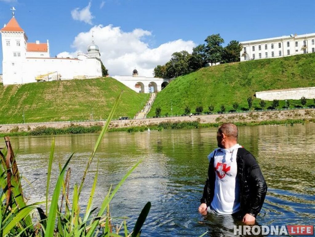 «Калі я патану, гэта будзе на вашым сумленні». Гродзенец пераплыў Нёман, каб уцячы ад міліцыі «Калі я патану, гэта будзе на вашым сумленні». Гродзенец пераплыў Нёман, каб уцячы ад міліцыі