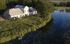 Горад Ларысы Геніюш, радзіма беларускіх немцаў і сядзіба, дзе гасцяваў Напалеон. 10 месцаў паміж Свіслаччу і Зэльвай – за 1 дзень Горад Ларысы Геніюш, радзіма беларускіх немцаў і сядзіба, дзе гасцяваў Напалеон. 10 месцаў паміж Свіслаччу і Зэльвай – за 1 дзень