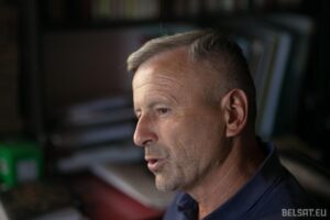 Алеся Краўцэвіча пакінулі ў ізалятары. Як яго падтрымалі навукоўцы і людзі культуры