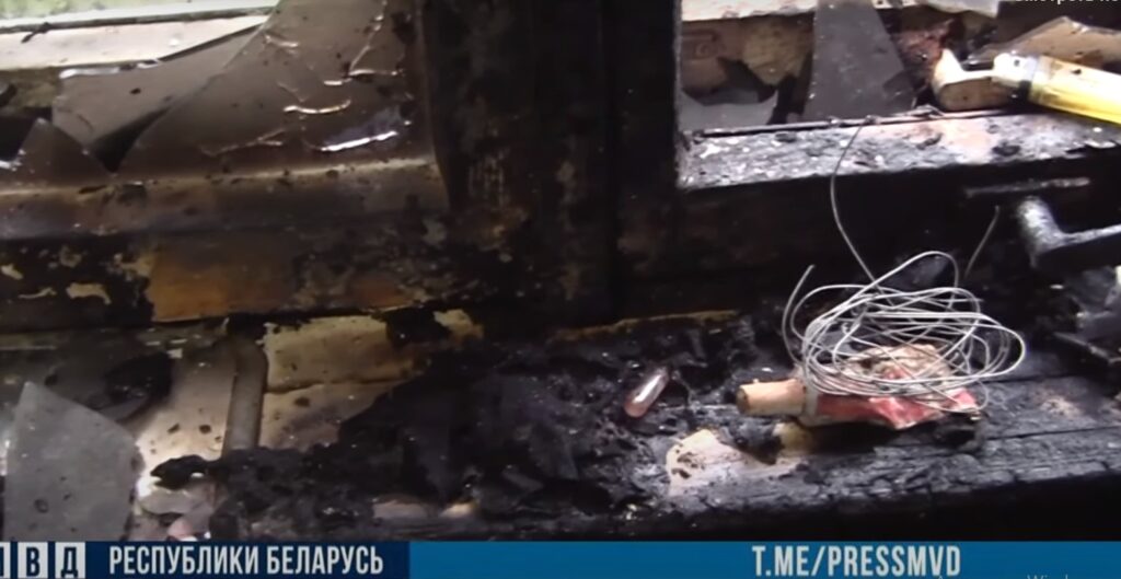 У Гродне гарэла кватэра насупраць РАУС: міліцыянты выратавалі гаспадароў і тушылі агонь да прыезду МНС