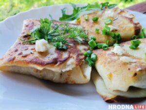 Гатуй хутка, еш павольна. Блінцы з начынкай для нядзельнага сняданку