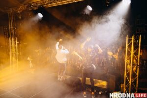 «Варушняк жыве ў кожным з нас». Пад Смаргонню прайшоў першы музычны фестываль "ДВИЖ", хэдлайнеры мерапрыемства - Nuteki і ARSTON «Варушняк жыве ў кожным з нас». Пад Смаргонню прайшоў першы музычны фестываль "ДВИЖ", хэдлайнеры мерапрыемства - Nuteki і ARSTON