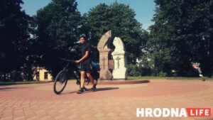 Мінчанін праехаў на ровары 1500 кіламетраў, каб зняць фільм пра руіны Мінчанін праехаў на ровары 1500 кіламетраў, каб зняць фільм пра руіны