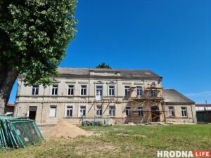 Ля сажалкі на Рэпіна з'явіцца дзіцячая інклюзіўная пляцоўка - ужо запланавалі будаўніцтва Прадаецца былы дзіцячы садок на Васілька, 5 у Гродне.