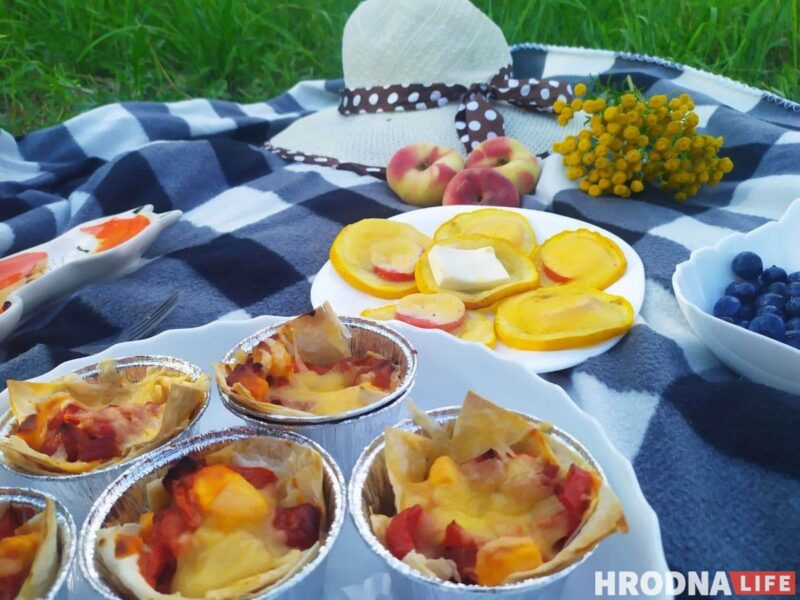 У выхадныя - на пікнік: гатуем кошыкі з лаваша, слоеныя кабачкі і ліманад