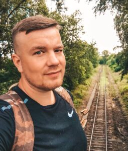 "Саромецца не варта ні ў якім выпадку". Гродзенскі арганіст, нягледзячы на страту нагі, ездзіць на ровары і радуецца жыццю Блогер Vadimati