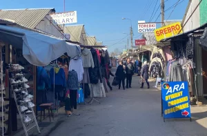 Прымежны настрой: як турфірмы, перавозчыкі і Кавалерыйскі рынак сустракаюць зняцце кавідных абмежаванняў Кавалерийский рынок в Белостоке. Фото: Руслан Кулевич, MOST