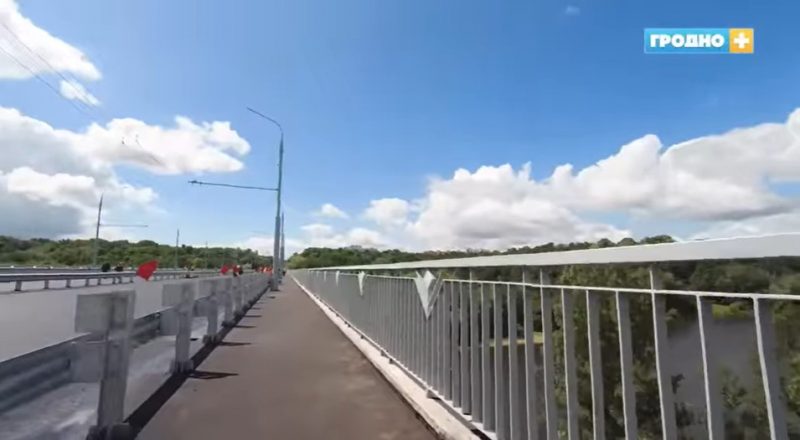 У Гродне адкрылі рух па Румлёўскім мосце. Што аб ім думаюць гродзенцы? Румлевский мост после ремонта. Фото: "Гродно Плюс"