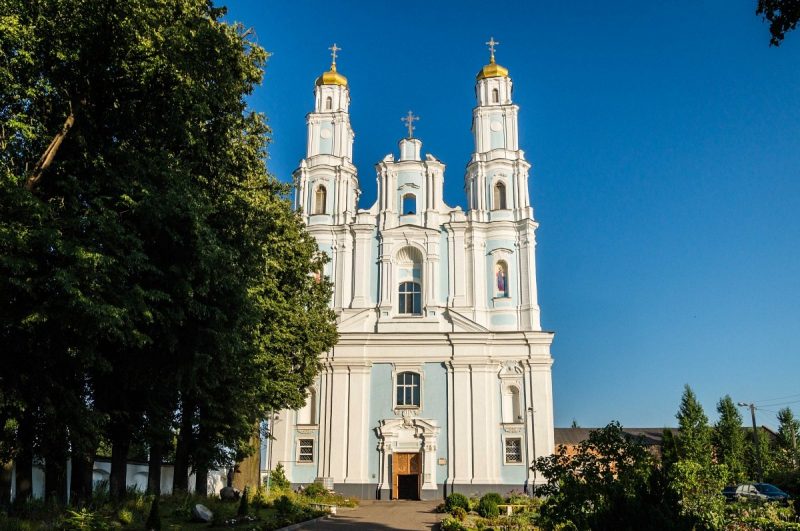 Касцёл кармелітаў у Глыбокім на Віцебшчыне. Зараз - праваслаўная царква