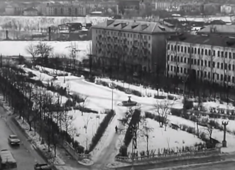 Від на сквер на Савецкай плошчы. Кадр з фільма "Гродзенскі кашалёк", 1967 г.