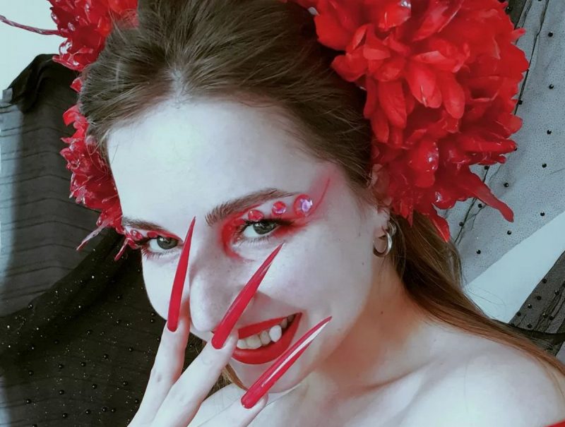 Эльфийка ці жанчына-змяя? Кім прыбрацца на Дзень усіх святых, калі нячысцікі ўжо надакучылі макияж на хэддоуин