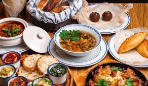 Cэт у рэстарацыі "Адэса-мама".