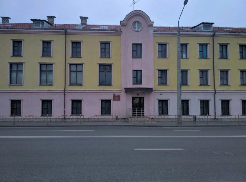 Будынак інтэрната "Гроднаэнерга" на Будзённага хочуць разабраць і збудаваць на яго месцы новы буденного электросети