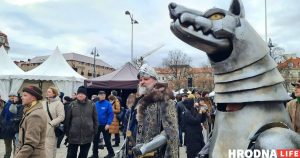 У Гродне - з Масленіцай, у Вільні - з шэсцем. Параўналі, як адсвяткавалі Казюкі ў двух гарадах Свята Казюкі ў Вільні