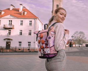 Работает полиция моды: За Ralph Lauren грозят сутки, за Max Mara – штраф? Заплечнік Vokladki. Беларускі брэнд выпусціў дызайнерскі заплечнік з відам Гродна