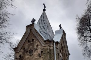 У цэнтры Гродна зруйнавалі камяніцу: яна нібыта не мела каштоўнасці Магіла-капліца Русаў у Гродне