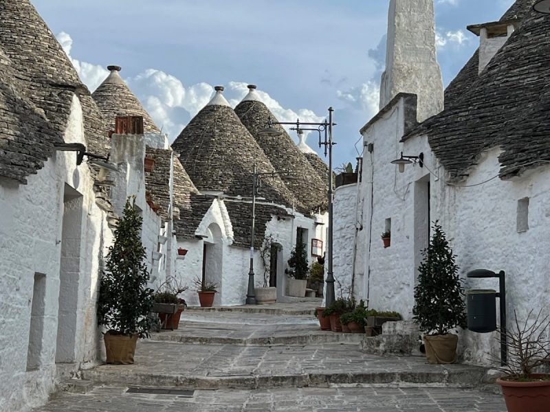 Alberobello - горад маленькіх белых домікаў, якіх больш няма нідзе ў Італіі