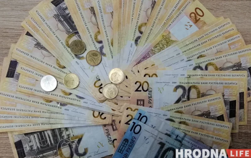 У Гродне і вобласці шукаюць выкладчыкаў і настаўнікаў. Вось якія заробкі прапануюць у сферы адукацыі ў 2024-м грошы заробкі ў Беларусі