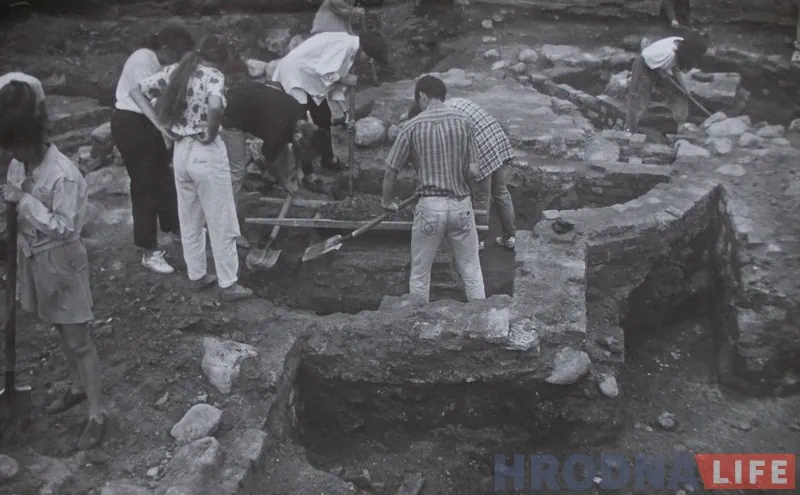 Пачатак археалагічных раскопак Фары Вітаўта. Пачатак 1990-х гг.