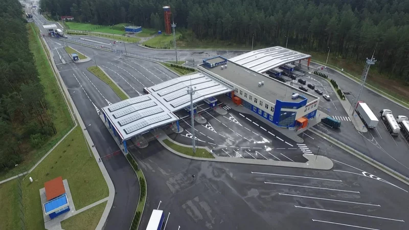 «Атлас»: квіткі падаражэюць. Як размеркавалі рэйсы ў ЕС пасля закрыцця "Прывалкі" Пункт пропуска "Привалка" в 2021 году