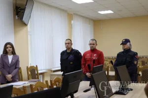 Затрыманне фатографа, суд за пратэстныя надпісы і прысуд за распальванне варожасці ў дачыненні да расійскіх вайскоўцаў. Як прайшоў тыдзень у Гродне і вобласці Суд за абразу Лукашэнкі
