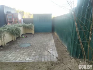 У Пышках прадаюць месцы пад летнія кафэ. У афармленні нельга выкарыстоўваць рытуальную атрыбутыку Кафэ у Пшыках, Пышкі