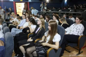 Гледачы на фільме "Культурный код".