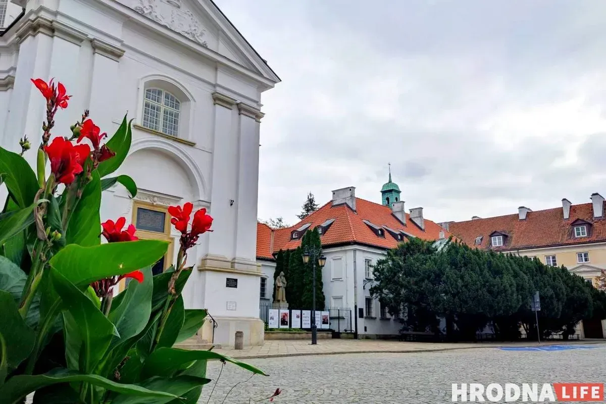 Костел и монастырь сакраменток в Варшаве. Фото: Hrodna.life