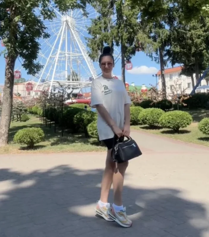 “Гэта проста маленькае падарожжа". Беларуска пасля трох гадоў жыцця ў Польшчы вярнулася ў Гродна Кацярына ў Гродне. Скрыншот Hrodna.life з TikTok